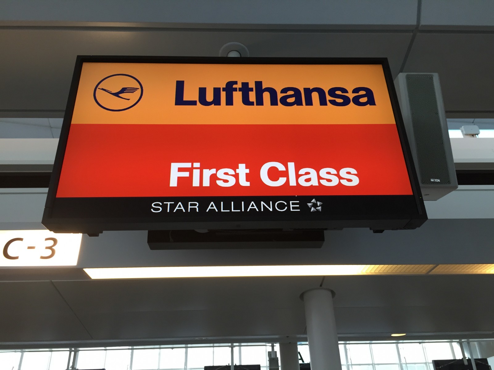 ルフトハンザドイツ航空717便　羽田→フランクフルト　ファーストクラス搭乗記　その1